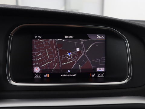 Volvo V40 2.0 T4 Business Sport | Stoelverwarming | Leder/Alcantara | Full LED | Navigatie | Climate control | Climate control | Parkeerhulp | R-Design