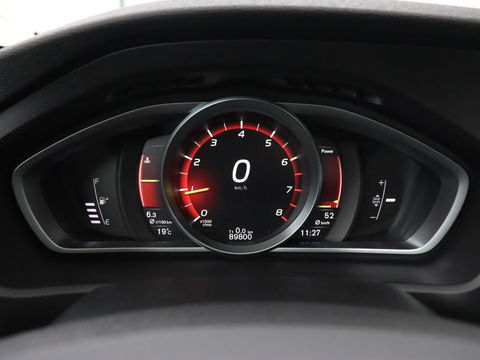 Volvo V40 2.0 T4 Business Sport | Stoelverwarming | Leder/Alcantara | Full LED | Navigatie | Climate control | Climate control | Parkeerhulp | R-Design