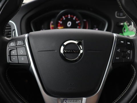 Volvo V40 2.0 T4 Business Sport | Stoelverwarming | Leder/Alcantara | Full LED | Navigatie | Climate control | Climate control | Parkeerhulp | R-Design