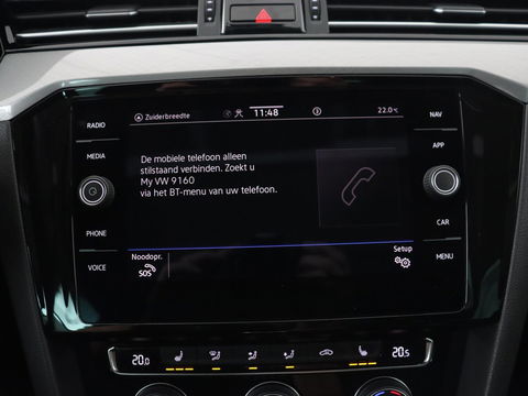 Volkswagen Passat 1.4 TSI PHEV GTE | Panoramadak | Stoelverwarming | Trekhaak | Camera | Adaptive cruise | Matrix LED | Carplay | Navigatie