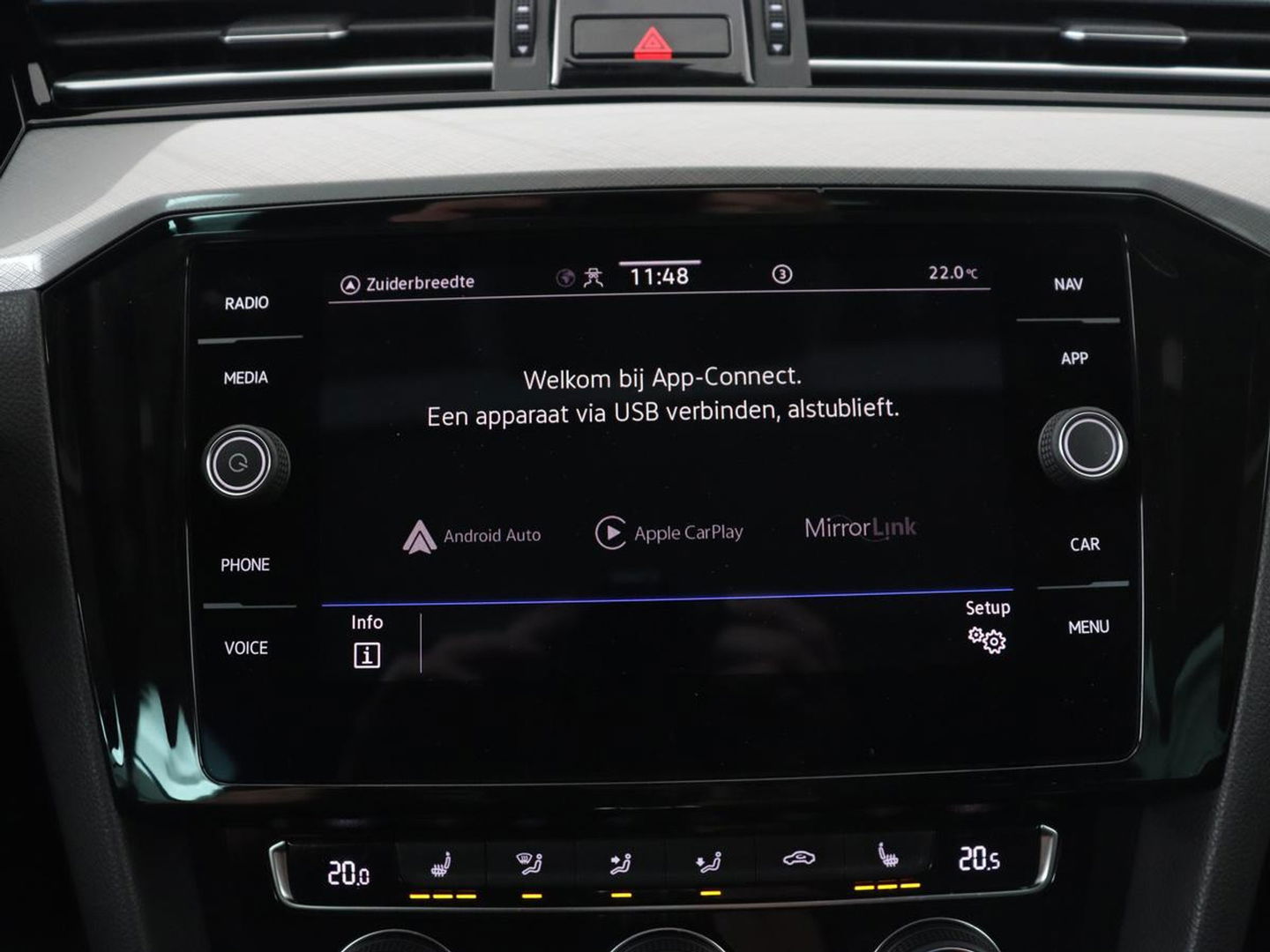 Volkswagen Passat 1.4 TSI PHEV GTE | Panoramadak | Stoelverwarming | Trekhaak | Camera | Adaptive cruise | Matrix LED | Carplay | Navigatie