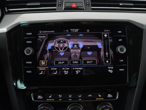 Volkswagen Passat 1.4 TSI PHEV GTE | Panoramadak | Stoelverwarming | Trekhaak | Camera | Adaptive cruise | Matrix LED | Carplay | Navigatie