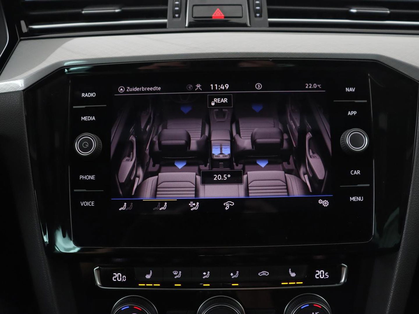 Volkswagen Passat 1.4 TSI PHEV GTE | Panoramadak | Stoelverwarming | Trekhaak | Camera | Adaptive cruise | Matrix LED | Carplay | Navigatie