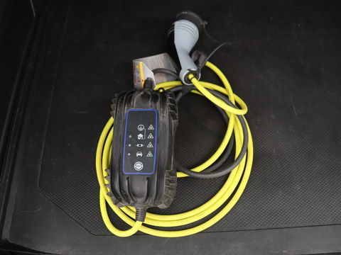 Volkswagen Passat 1.4 TSI PHEV GTE | Panoramadak | Stoelverwarming | Trekhaak | Camera | Adaptive cruise | Matrix LED | Carplay | Navigatie