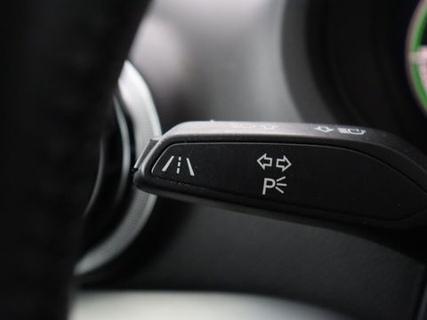Audi A3 1.4 e-tron Lease Edition | Virtual Cockpit | Sportstoelen | Full LED | Keyless | Carplay | Navigatie | Climate control | Lane Assist