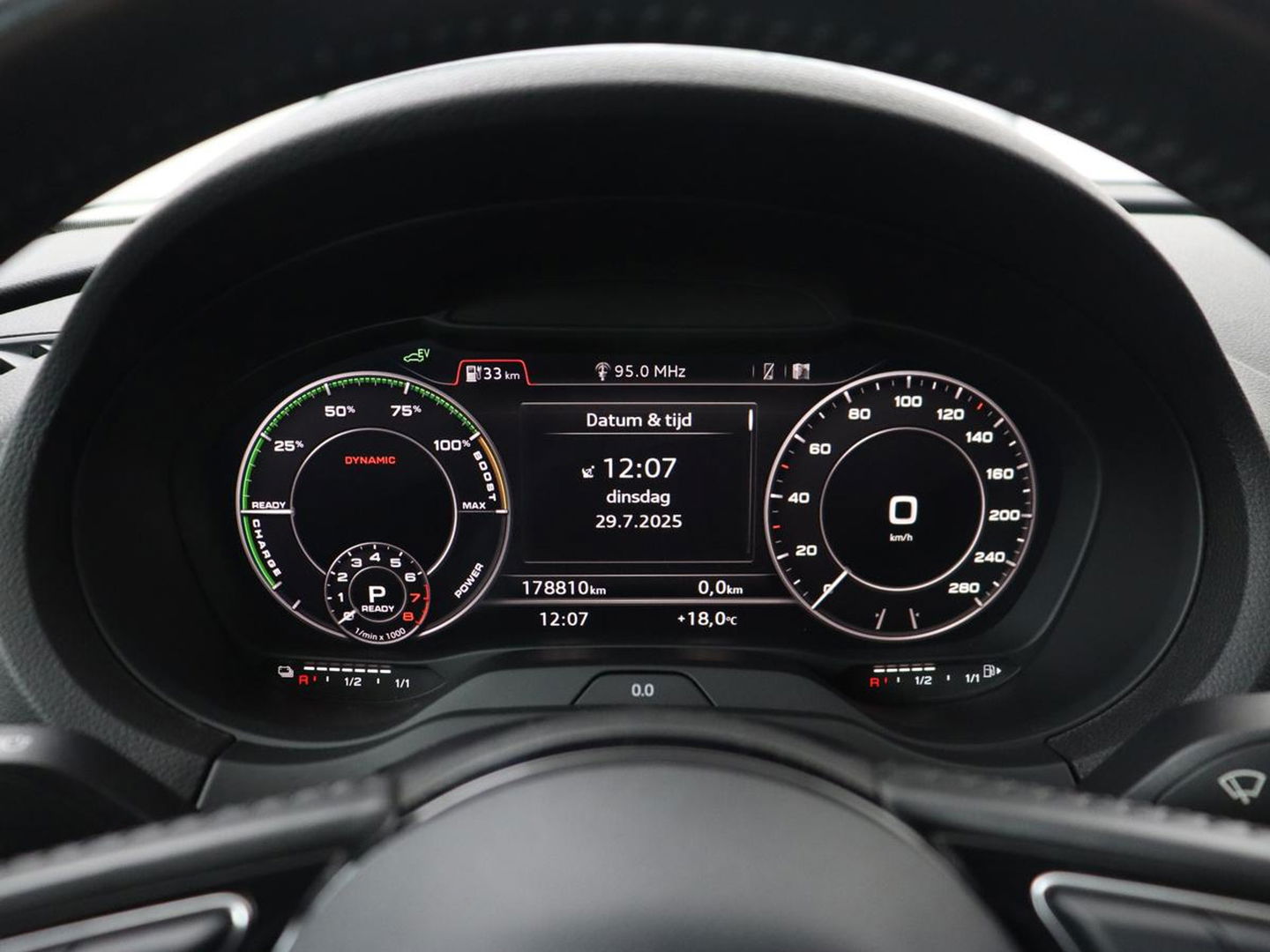 Audi A3 1.4 e-tron Lease Edition | Virtual Cockpit | Sportstoelen | Full LED | Keyless | Carplay | Navigatie | Climate control | Lane Assist