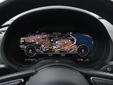 Audi A3 1.4 e-tron Lease Edition | Virtual Cockpit | Sportstoelen | Full LED | Keyless | Carplay | Navigatie | Climate control | Lane Assist