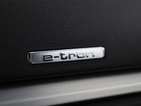 Audi A3 1.4 e-tron Lease Edition | Virtual Cockpit | Sportstoelen | Full LED | Keyless | Carplay | Navigatie | Climate control | Lane Assist