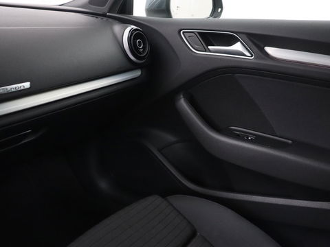 Audi A3 1.4 e-tron Lease Edition | Virtual Cockpit | Sportstoelen | Full LED | Keyless | Carplay | Navigatie | Climate control | Lane Assist