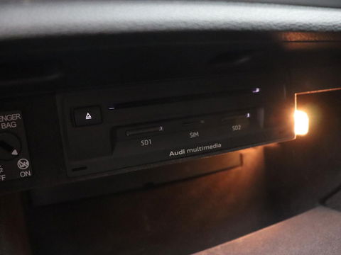 Audi A3 1.4 e-tron Lease Edition | Virtual Cockpit | Sportstoelen | Full LED | Keyless | Carplay | Navigatie | Climate control | Lane Assist