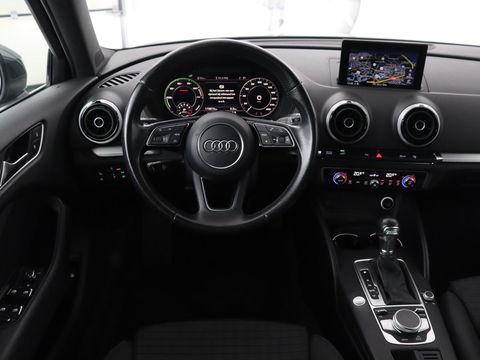 Audi A3 1.4 e-tron Lease Edition | Virtual Cockpit | Sportstoelen | Full LED | Keyless | Carplay | Navigatie | Climate control | Lane Assist
