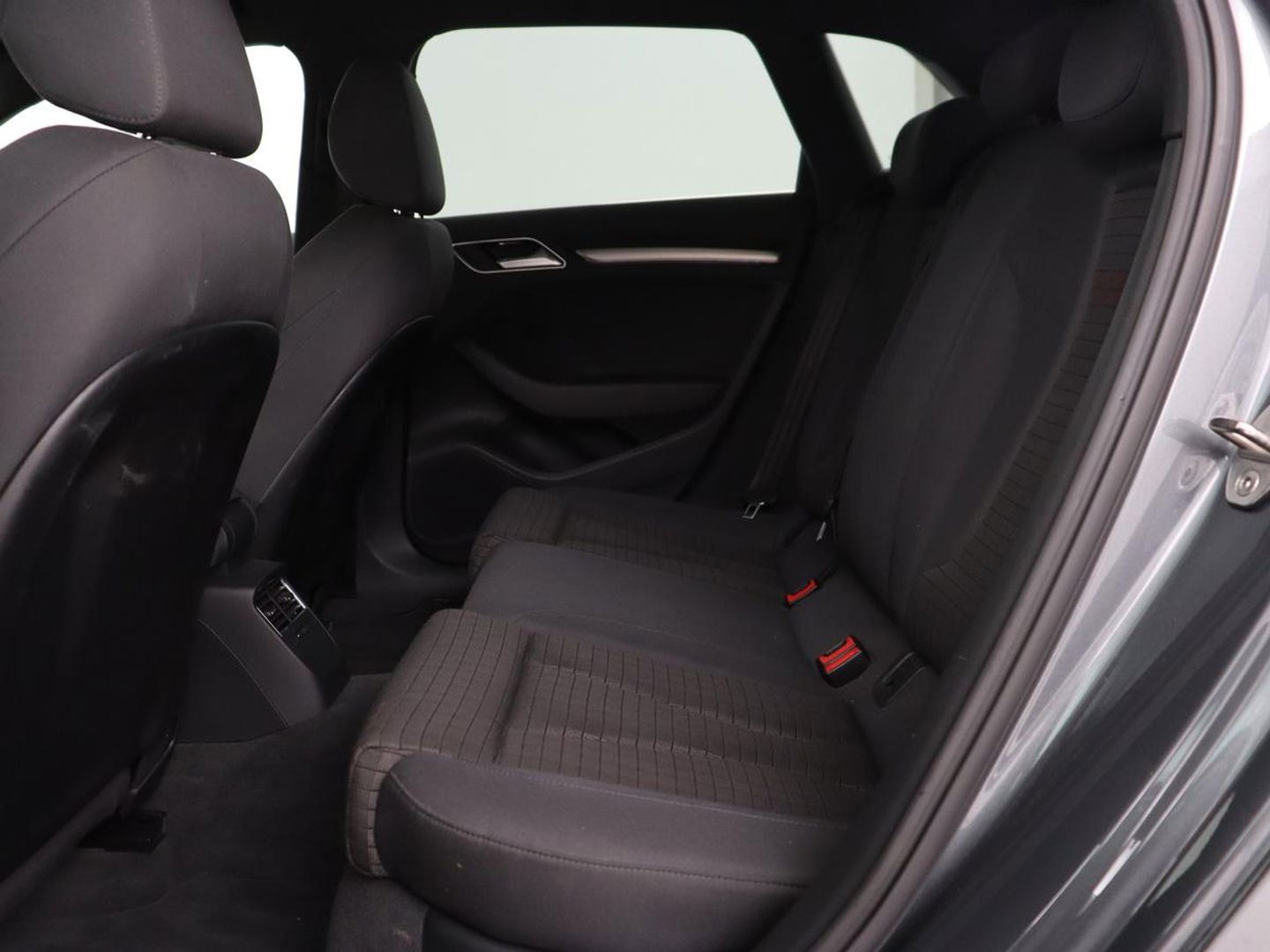 Audi A3 1.4 e-tron Lease Edition | Virtual Cockpit | Sportstoelen | Full LED | Keyless | Carplay | Navigatie | Climate control | Lane Assist
