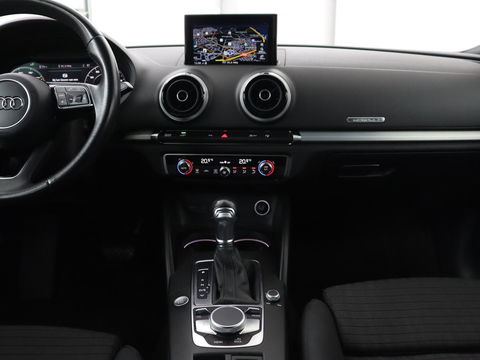 Audi A3 1.4 e-tron Lease Edition | Virtual Cockpit | Sportstoelen | Full LED | Keyless | Carplay | Navigatie | Climate control | Lane Assist