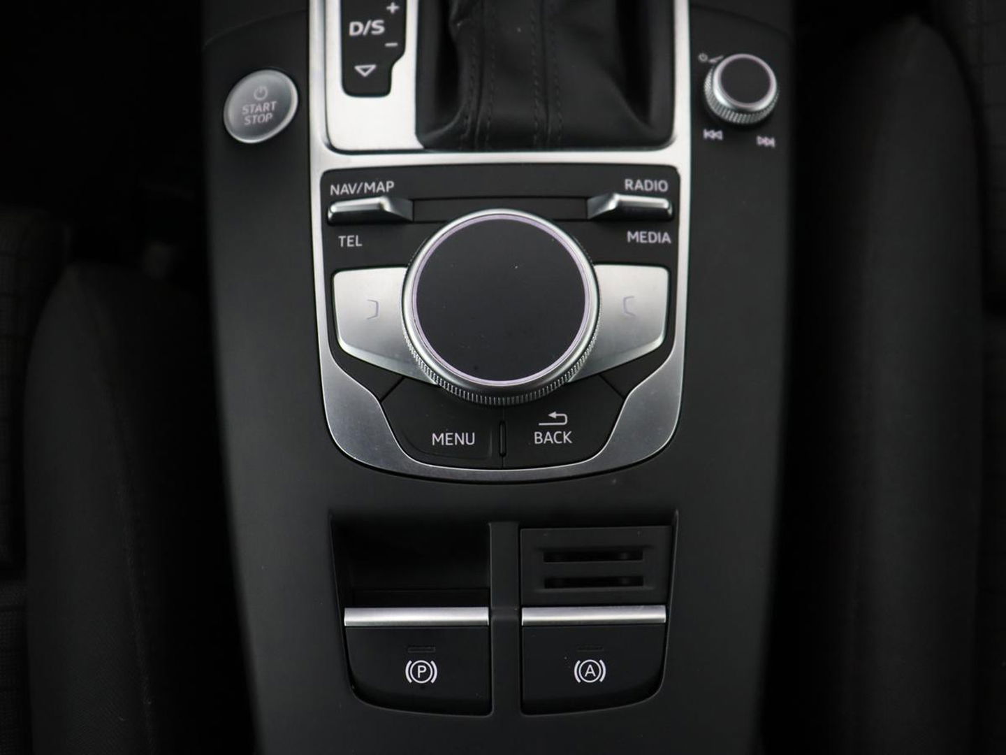 Audi A3 1.4 e-tron Lease Edition | Virtual Cockpit | Sportstoelen | Full LED | Keyless | Carplay | Navigatie | Climate control | Lane Assist