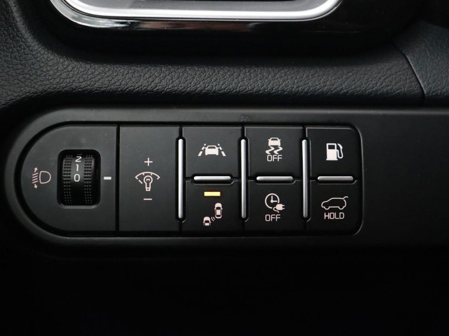 Kia Ceed 1.6 GDI PHEV DynamicPlusLine | Stoel & stuurverwarming | Adaptive cruise | Memory | Camera | Carplay | Full LED | Achterbankverwarming | Navigatie | Keyless