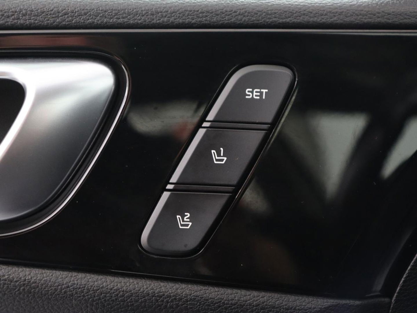 Kia Ceed 1.6 GDI PHEV DynamicPlusLine | Stoel & stuurverwarming | Adaptive cruise | Memory | Camera | Carplay | Full LED | Achterbankverwarming | Navigatie | Keyless