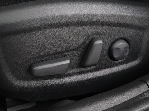 Kia Ceed 1.6 GDI PHEV DynamicPlusLine | Stoel & stuurverwarming | Adaptive cruise | Memory | Camera | Carplay | Full LED | Achterbankverwarming | Navigatie | Keyless