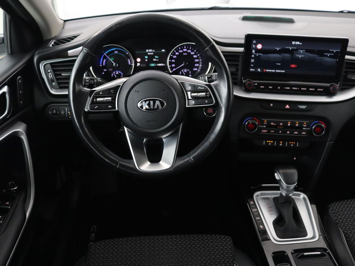 Kia Ceed 1.6 GDI PHEV DynamicPlusLine | Stoel & stuurverwarming | Adaptive cruise | Memory | Camera | Carplay | Full LED | Achterbankverwarming | Navigatie | Keyless