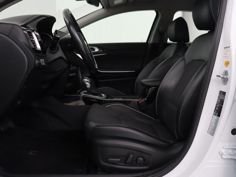 Kia Ceed 1.6 GDI PHEV DynamicPlusLine | Stoel & stuurverwarming | Adaptive cruise | Memory | Camera | Carplay | Full LED | Achterbankverwarming | Navigatie | Keyless