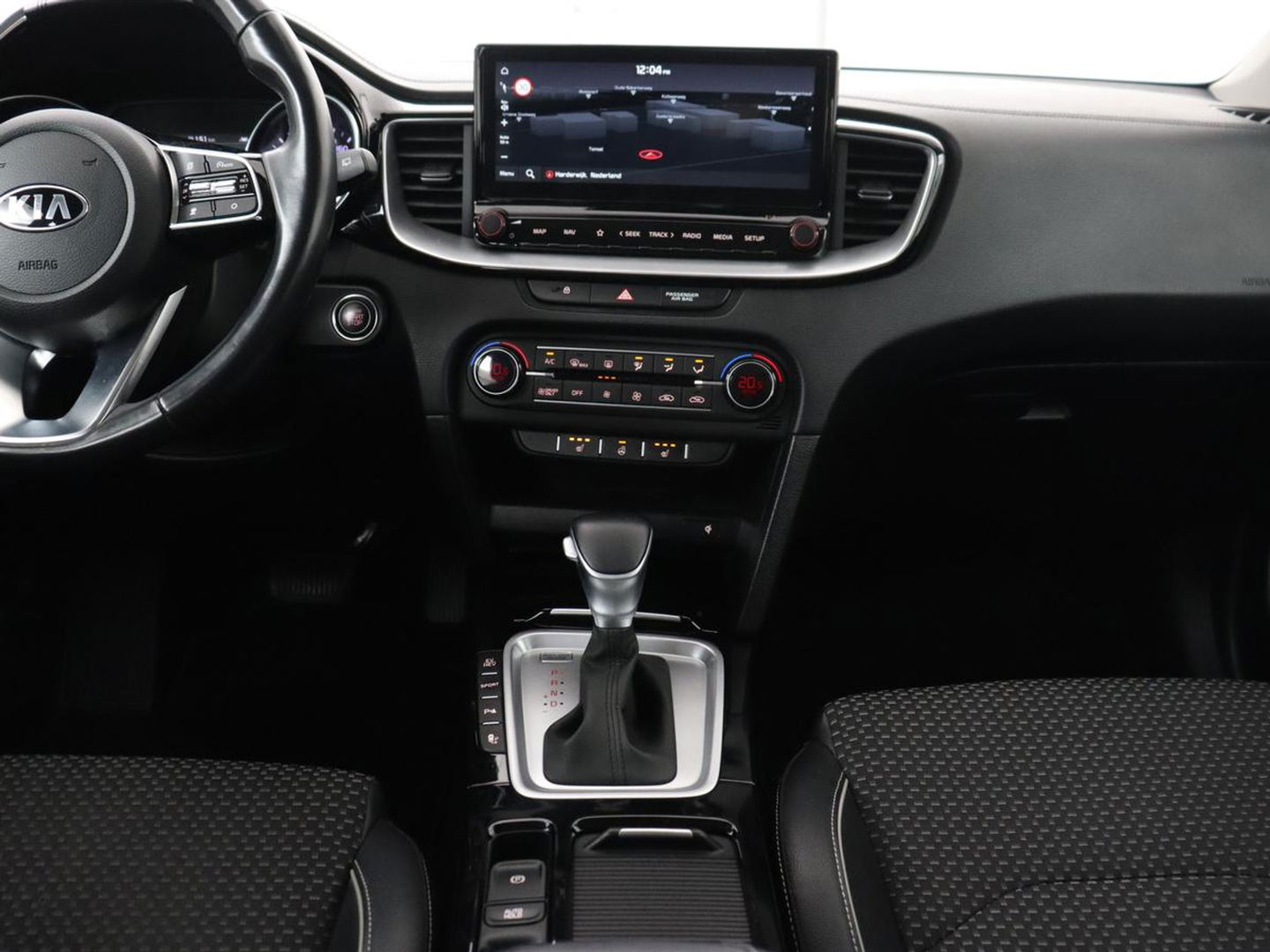 Kia Ceed 1.6 GDI PHEV DynamicPlusLine | Stoel & stuurverwarming | Adaptive cruise | Memory | Camera | Carplay | Full LED | Achterbankverwarming | Navigatie | Keyless