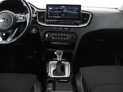 Kia Ceed 1.6 GDI PHEV DynamicPlusLine | Stoel & stuurverwarming | Adaptive cruise | Memory | Camera | Carplay | Full LED | Achterbankverwarming | Navigatie | Keyless
