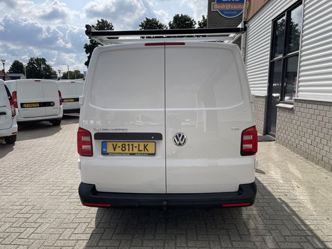 Volkswagen Transporter 2.0 TDI 102pk L1H1 Trendline / vaste prijs rijklaar € 14.950 ex btw / lease vanaf € 329 / airco / cruise / bijrijdersbank / imperial / ingerichte laadruimte met sloten !