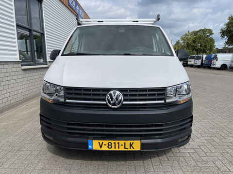 Volkswagen Transporter 2.0 TDI 102pk L1H1 Trendline / vaste prijs rijklaar € 14.950 ex btw / lease vanaf € 329 / airco / cruise / bijrijdersbank / imperial / ingerichte laadruimte met sloten !