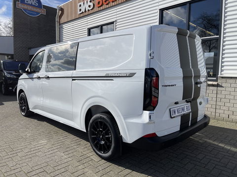 Ford Transit Custom 340 2.0 TDCI 130pk L2H1 Sport originele DC 5 persoons / rijlklaar € 42.950 ex btw / lease vanaf € 769 / 18 inch velgen 4 seizoenen banden / nieuwe bus BPM vrij !