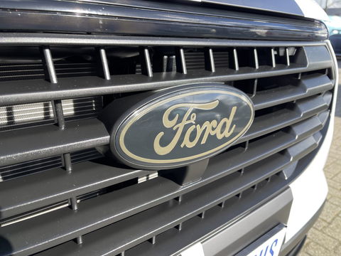 Ford Transit Custom 340 2.0 TDCI 130pk L2H1 Sport originele DC 5 persoons / rijlklaar € 42.950 ex btw / lease vanaf € 769 / 18 inch velgen 4 seizoenen banden / nieuwe bus BPM vrij !