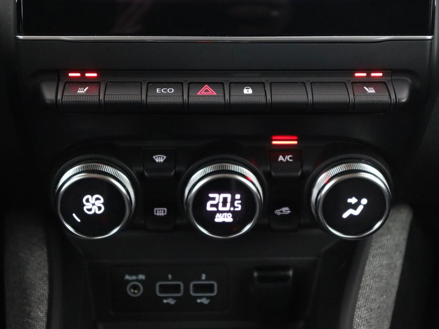 Renault ZOE R135 Intens Business 52 kWh | Stoel & stuurverwarming | Warmtepomp | Half leder | Carplay | Full LED | Keyless | Camera | Navigatie | Digital Cockpit | Climate control