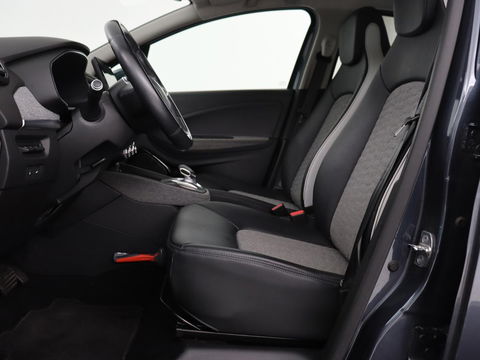 Renault ZOE R135 Intens Business 52 kWh | Stoel & stuurverwarming | Warmtepomp | Half leder | Carplay | Full LED | Keyless | Camera | Navigatie | Digital Cockpit | Climate control