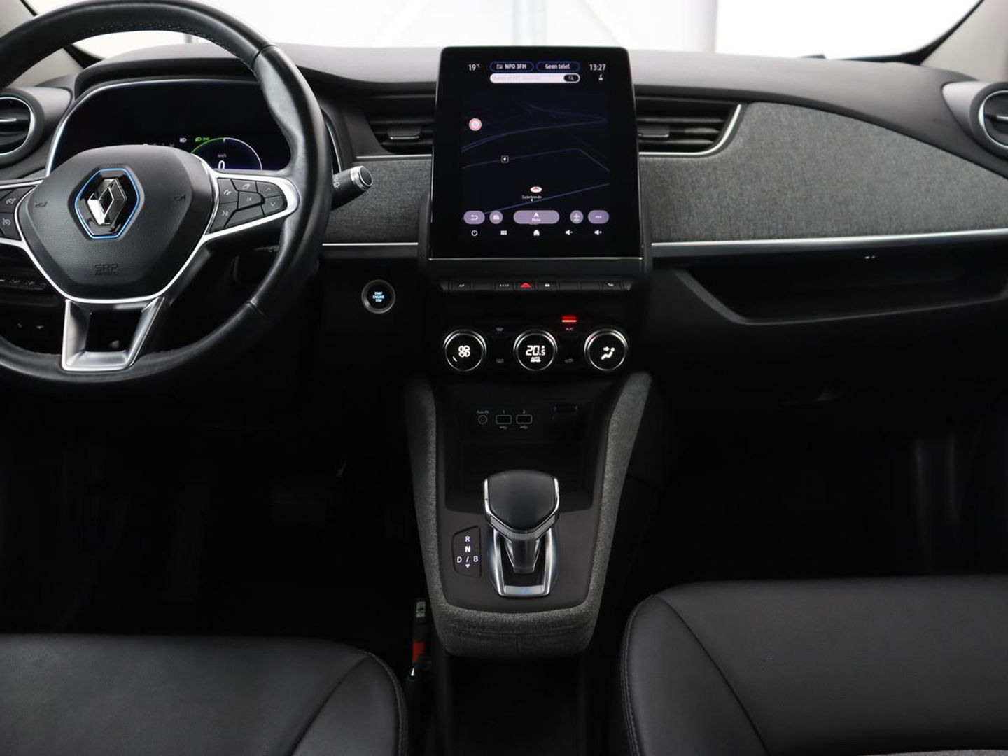 Renault ZOE R135 Intens Business 52 kWh | Stoel & stuurverwarming | Warmtepomp | Half leder | Carplay | Full LED | Keyless | Camera | Navigatie | Digital Cockpit | Climate control