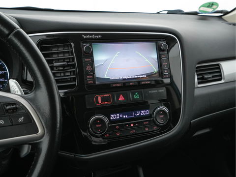 Mitsubishi Outlander 2.0 PHEV Executive Edition Aut. *1/2LEATHER | XENON | NAVI-FULLMAP | CAMERA | KEYLESS | DAB+ | COMFORT-SEATS | 18''ALU*