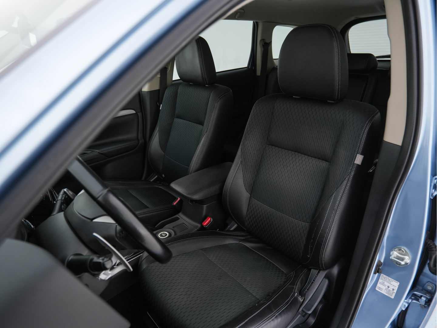 Mitsubishi Outlander 2.0 PHEV Executive Edition Aut. *1/2LEATHER | XENON | NAVI-FULLMAP | CAMERA | KEYLESS | DAB+ | COMFORT-SEATS | 18''ALU*