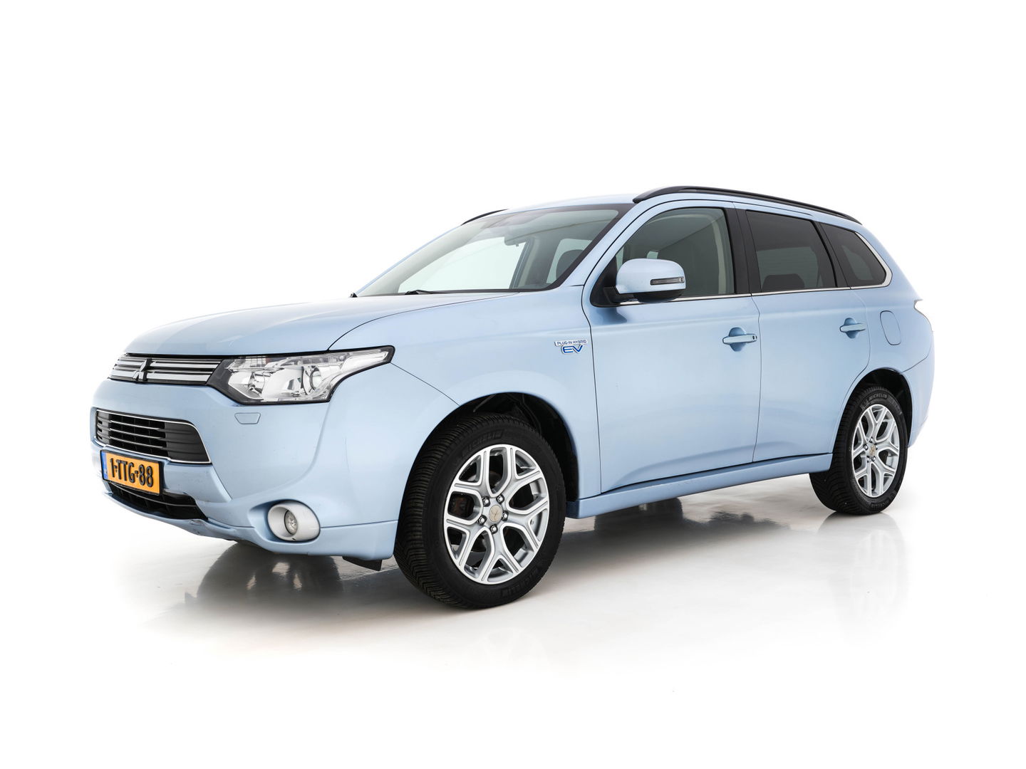 Mitsubishi Outlander 2.0 PHEV Executive Edition Aut. *1/2LEATHER | XENON | NAVI-FULLMAP | CAMERA | KEYLESS | DAB+ | COMFORT-SEATS | 18''ALU*