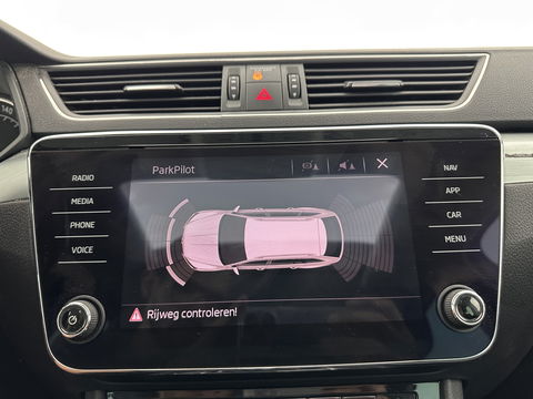 Škoda Superb Combi 1.6 TDI Clever Edition Aut. *PANO | XENON | MEMORY-PACK | NAVI-FULLMAP | COMFORT-SEATS | ECC | PDC | CRUISE | 17''ALU*
