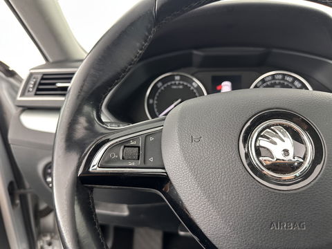 Škoda Superb Combi 1.6 TDI Clever Edition Aut. *PANO | XENON | MEMORY-PACK | NAVI-FULLMAP | COMFORT-SEATS | ECC | PDC | CRUISE | 17''ALU*