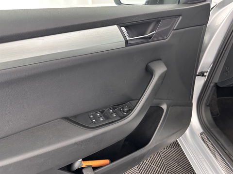 Škoda Superb Combi 1.6 TDI Clever Edition Aut. *PANO | XENON | MEMORY-PACK | NAVI-FULLMAP | COMFORT-SEATS | ECC | PDC | CRUISE | 17''ALU*