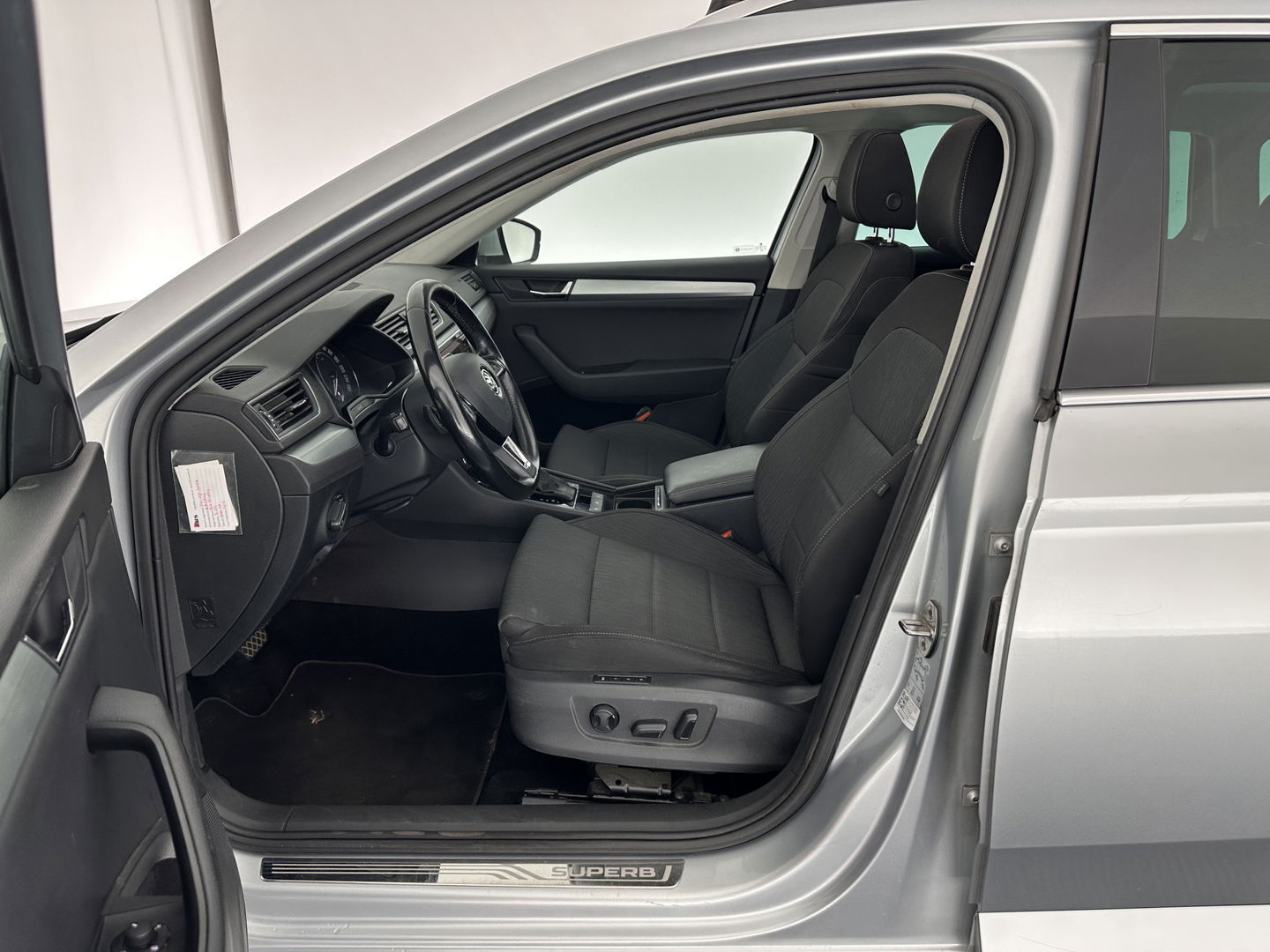 Škoda Superb Combi 1.6 TDI Clever Edition Aut. *PANO | XENON | MEMORY-PACK | NAVI-FULLMAP | COMFORT-SEATS | ECC | PDC | CRUISE | 17''ALU*