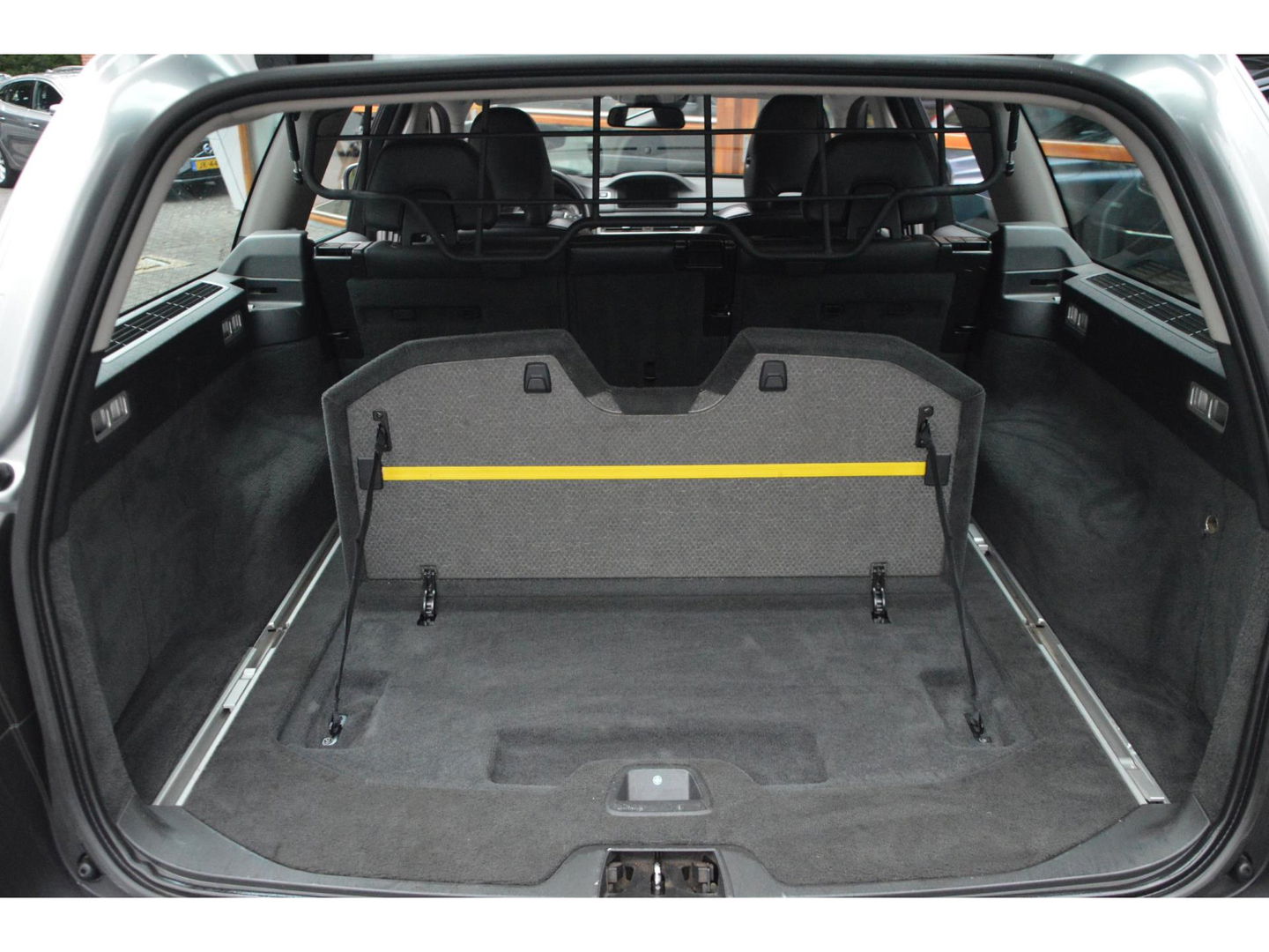 Volvo XC70 D3 5 Cilinder Limited Edition | Stoelverwarming | Cruise Control | Trekhaak 1600KG | Panoramadak |