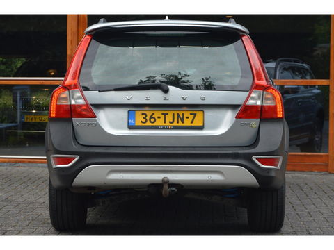 Volvo XC70 D3 5 Cilinder Limited Edition | Stoelverwarming | Cruise Control | Trekhaak 1600KG | Panoramadak |