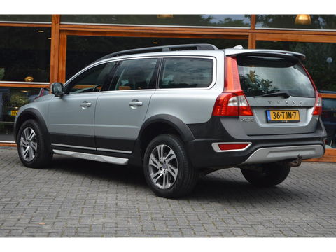 Volvo XC70 D3 5 Cilinder Limited Edition | Stoelverwarming | Cruise Control | Trekhaak 1600KG | Panoramadak |