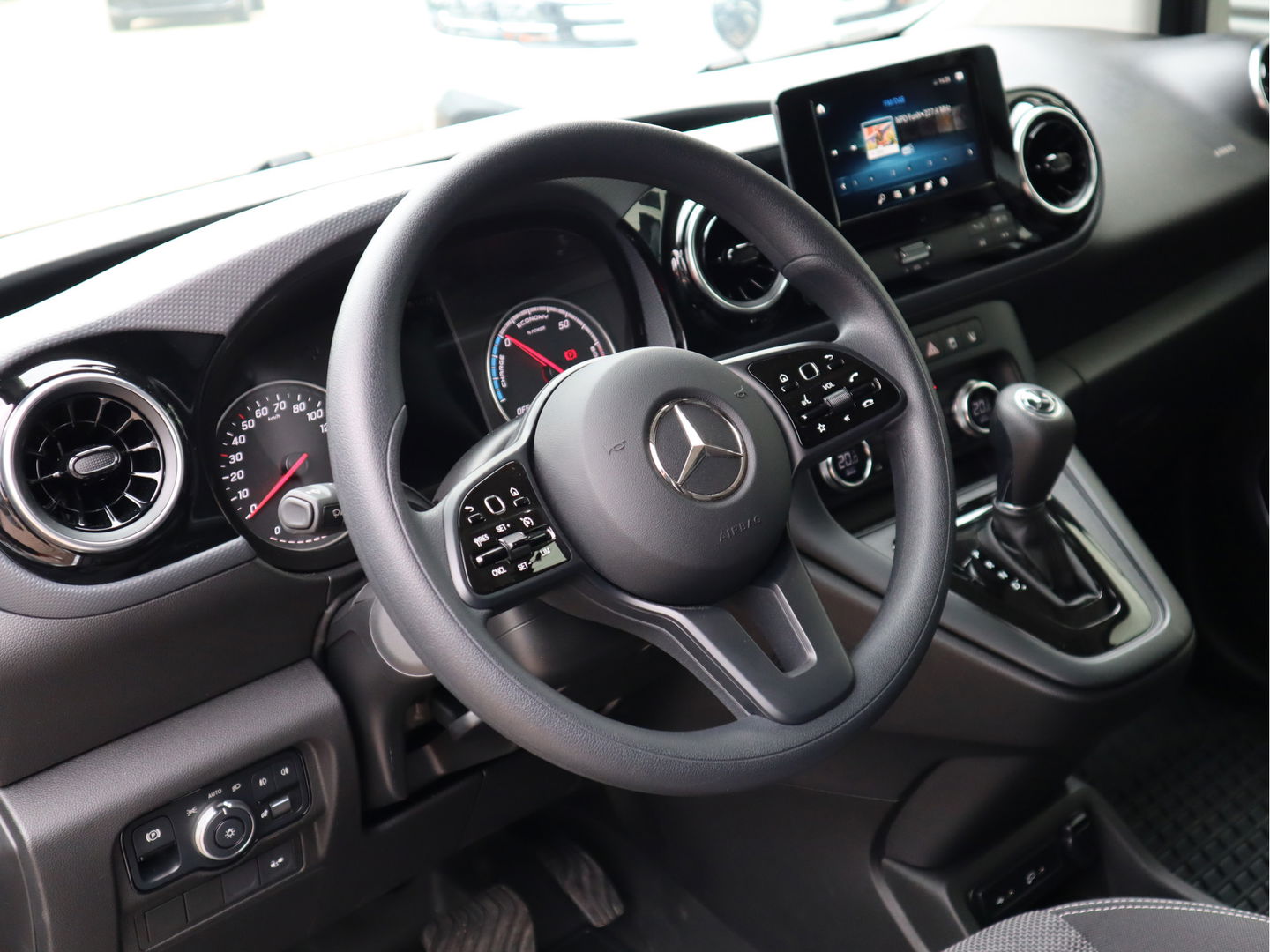 Mercedes-Benz eCitan 112 Pro L2 Lang - 51 kWh LED - Navi - Camera PDC
