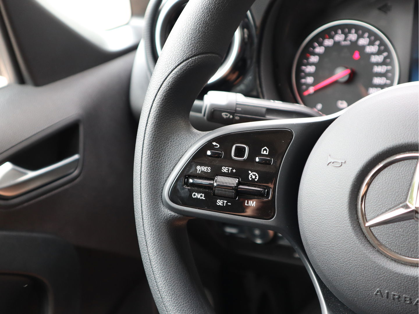 Mercedes-Benz eCitan 112 Pro L2 Lang - 51 kWh LED - Navi - Camera PDC