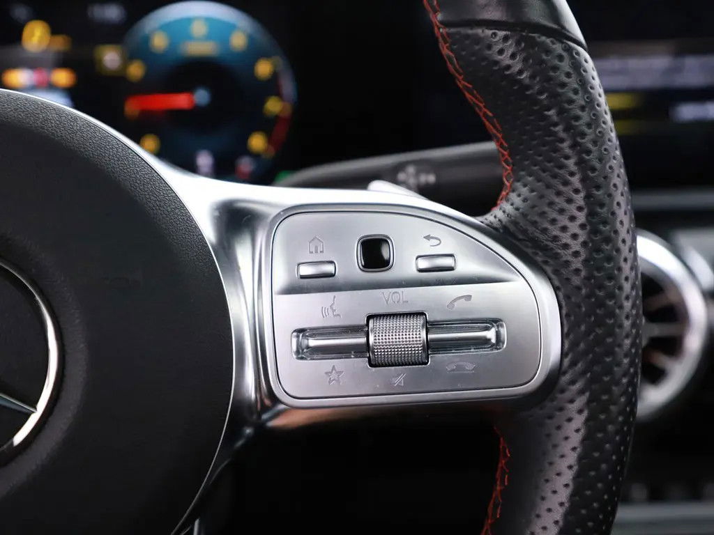 Mercedes-Benz CLA AMG Pano Sfeer CarPlay Memory NAP