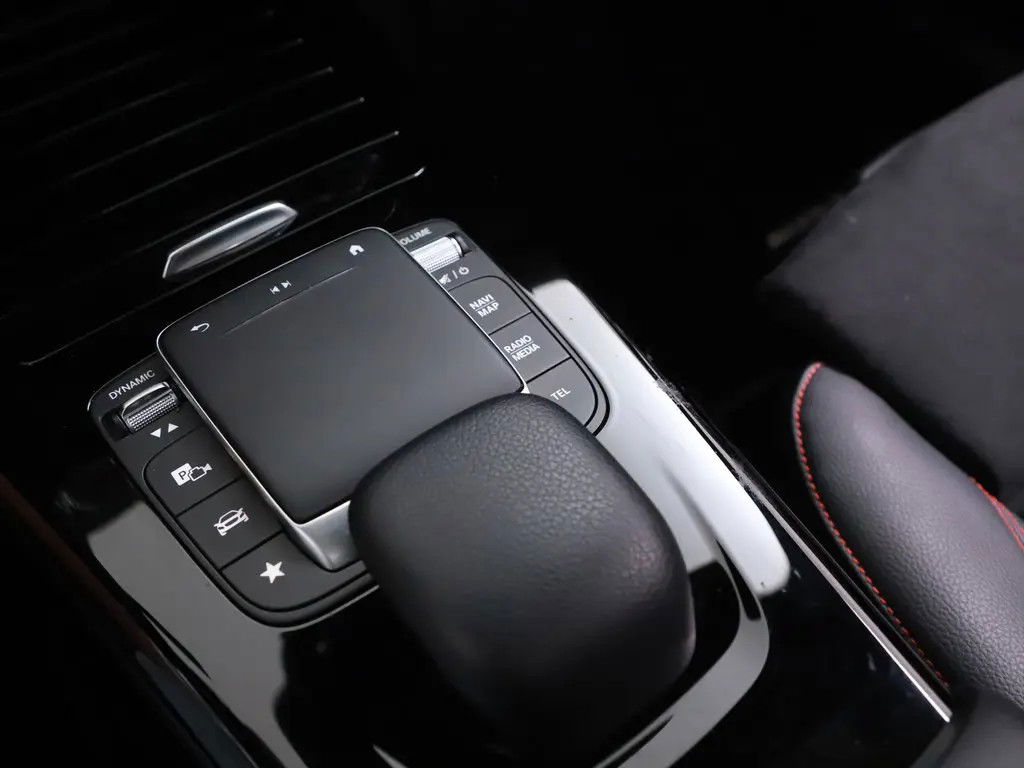 Mercedes-Benz CLA AMG Pano Sfeer CarPlay Memory NAP