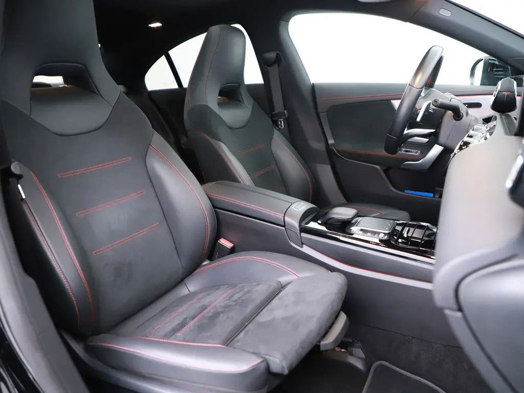 Mercedes-Benz CLA AMG Pano Sfeer CarPlay Memory NAP