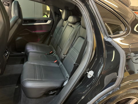 Porsche Cayenne Coupé 3.0 E-Hybrid Pano|HuD|Sportdesign|BOSE