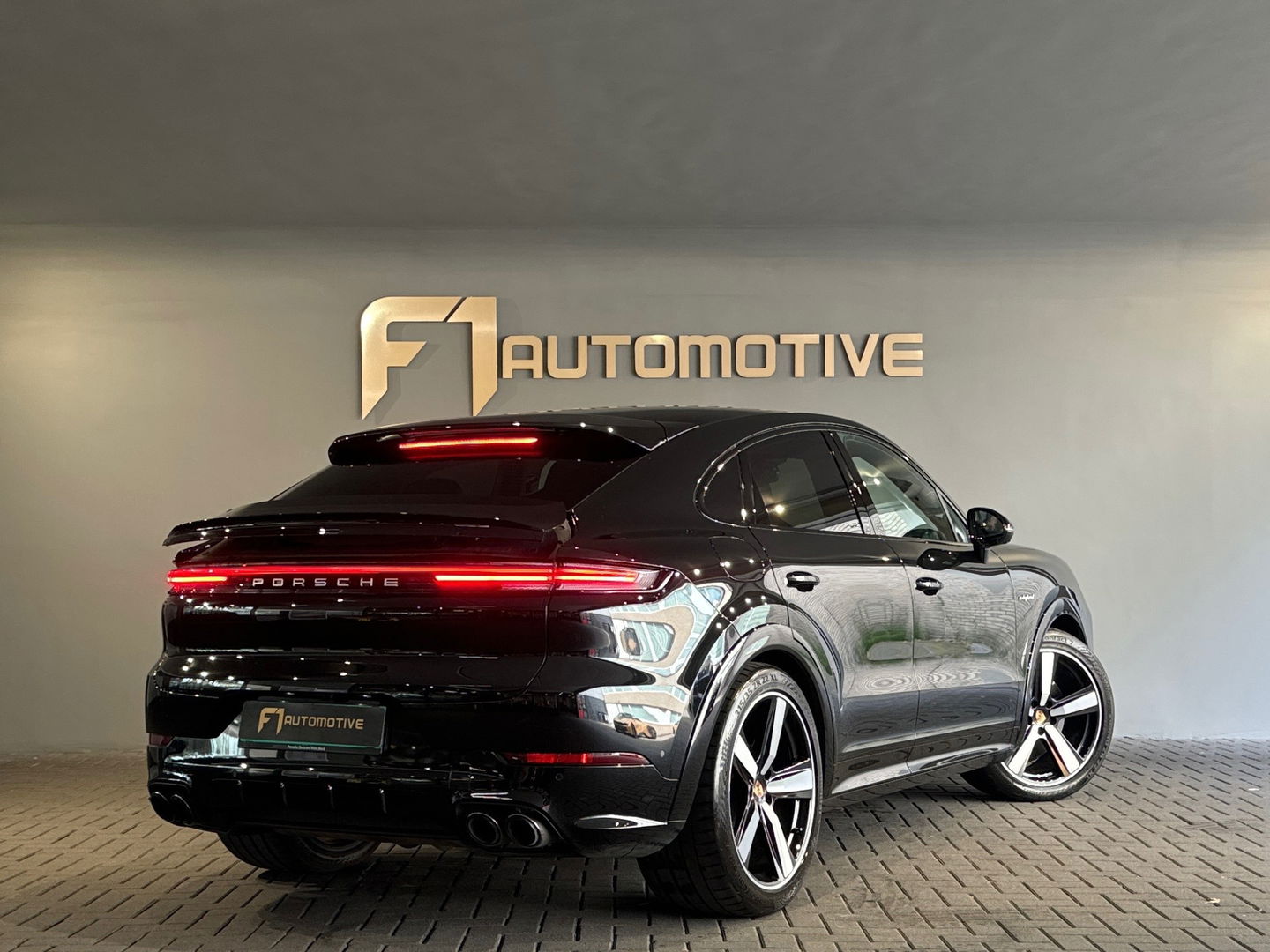 Porsche Cayenne Coupé 3.0 E-Hybrid Pano|HuD|Sportdesign|BOSE
