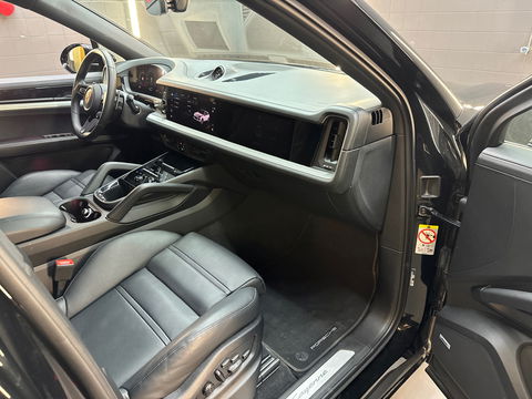 Porsche Cayenne Coupé 3.0 E-Hybrid Pano|HuD|Sportdesign|BOSE